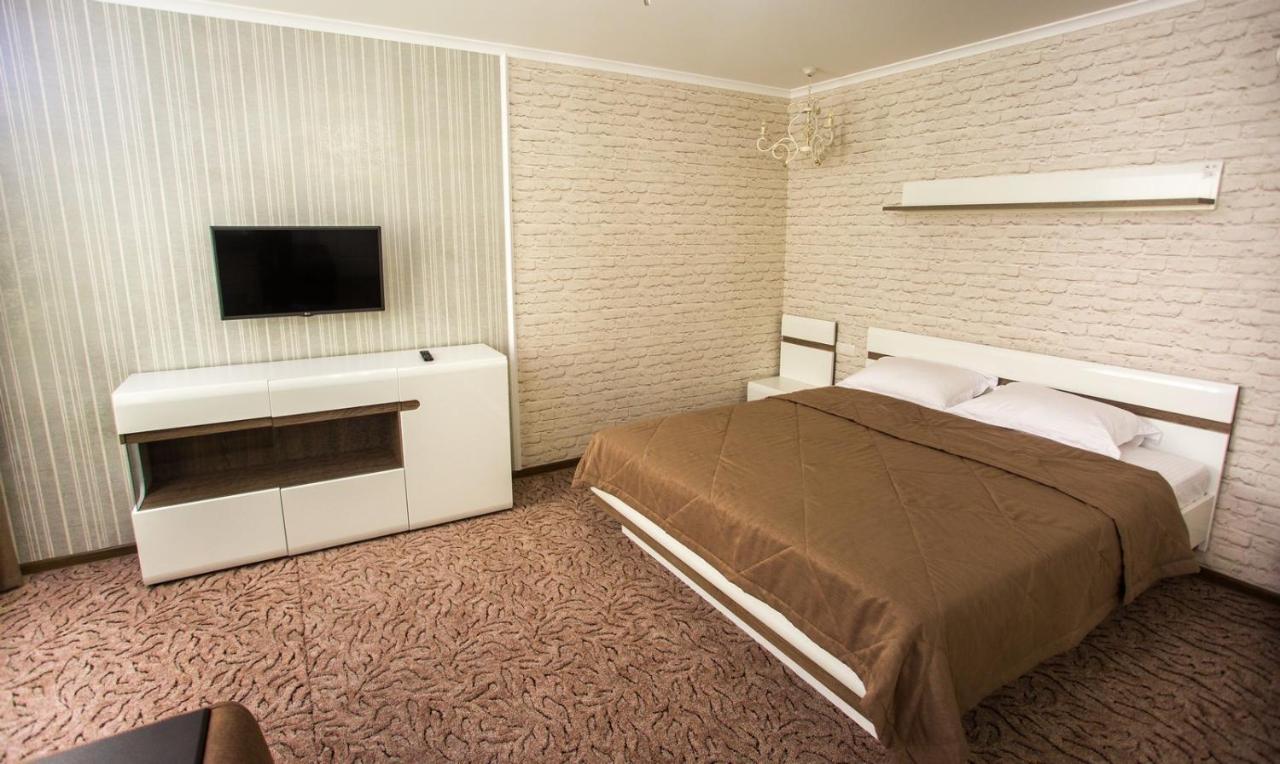 Port Royal Hotel Tulchyn Eksteriør billede
